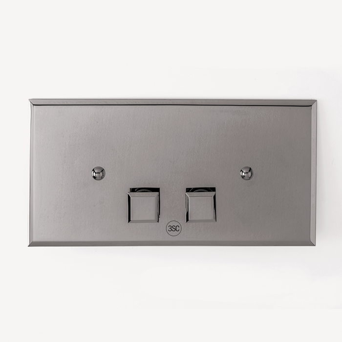 SQUARE pLAQUE